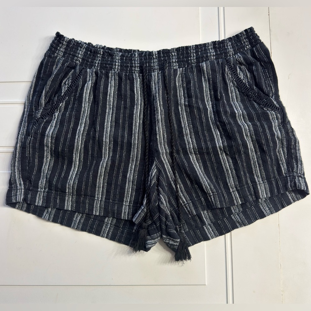 Briggs Women’s Sz XL Black White Striped Drawstring Linen Blend Shorts Beach